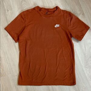 Nike Men's Burnt Orange Short Sleeve Tee, Size Small